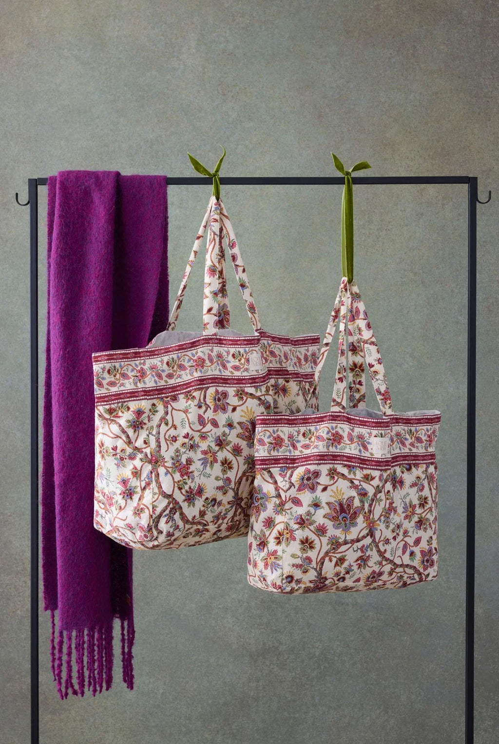 Cabas blanc à fleurs