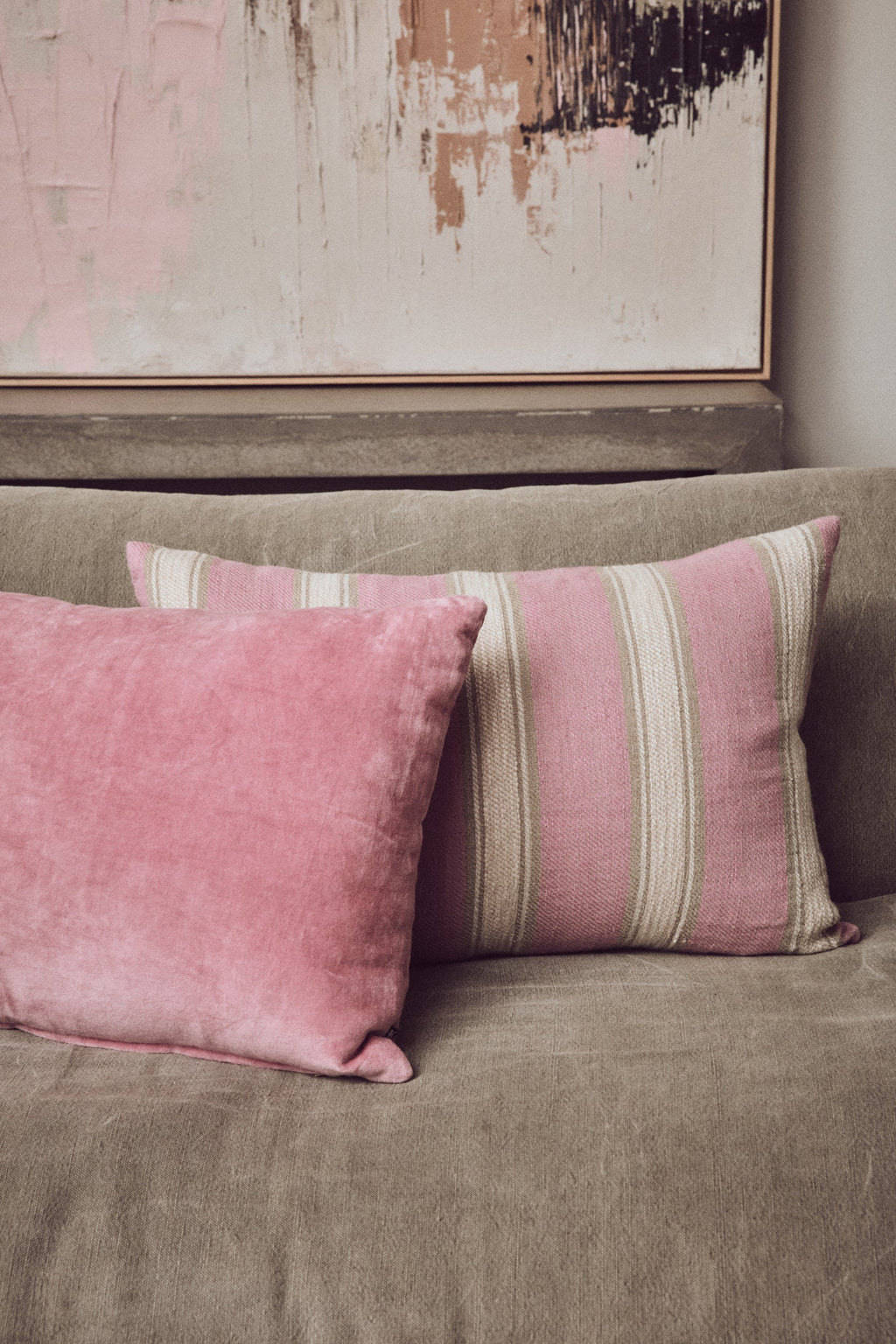 Coussin à rayure rose