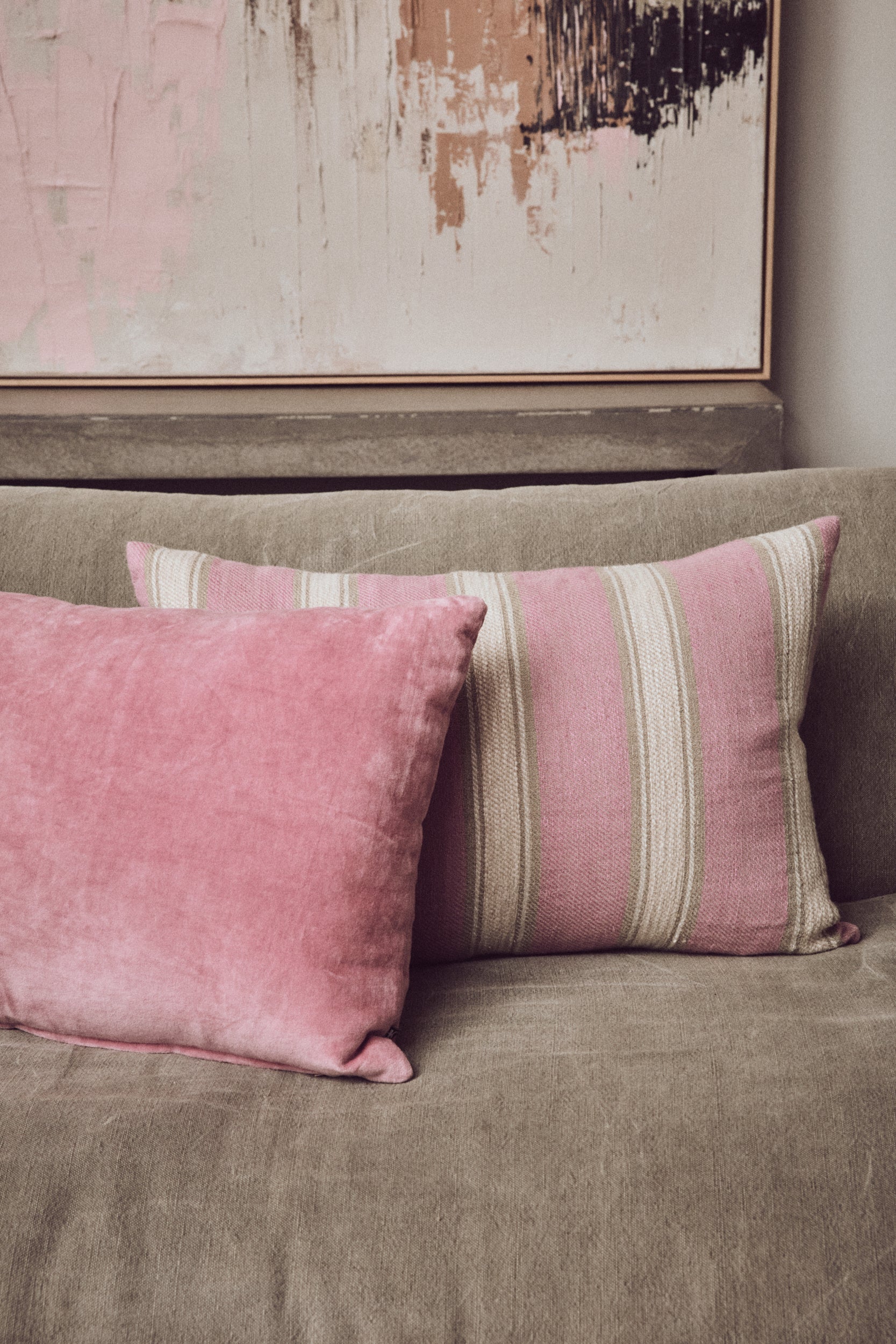 Coussin à rayure rose