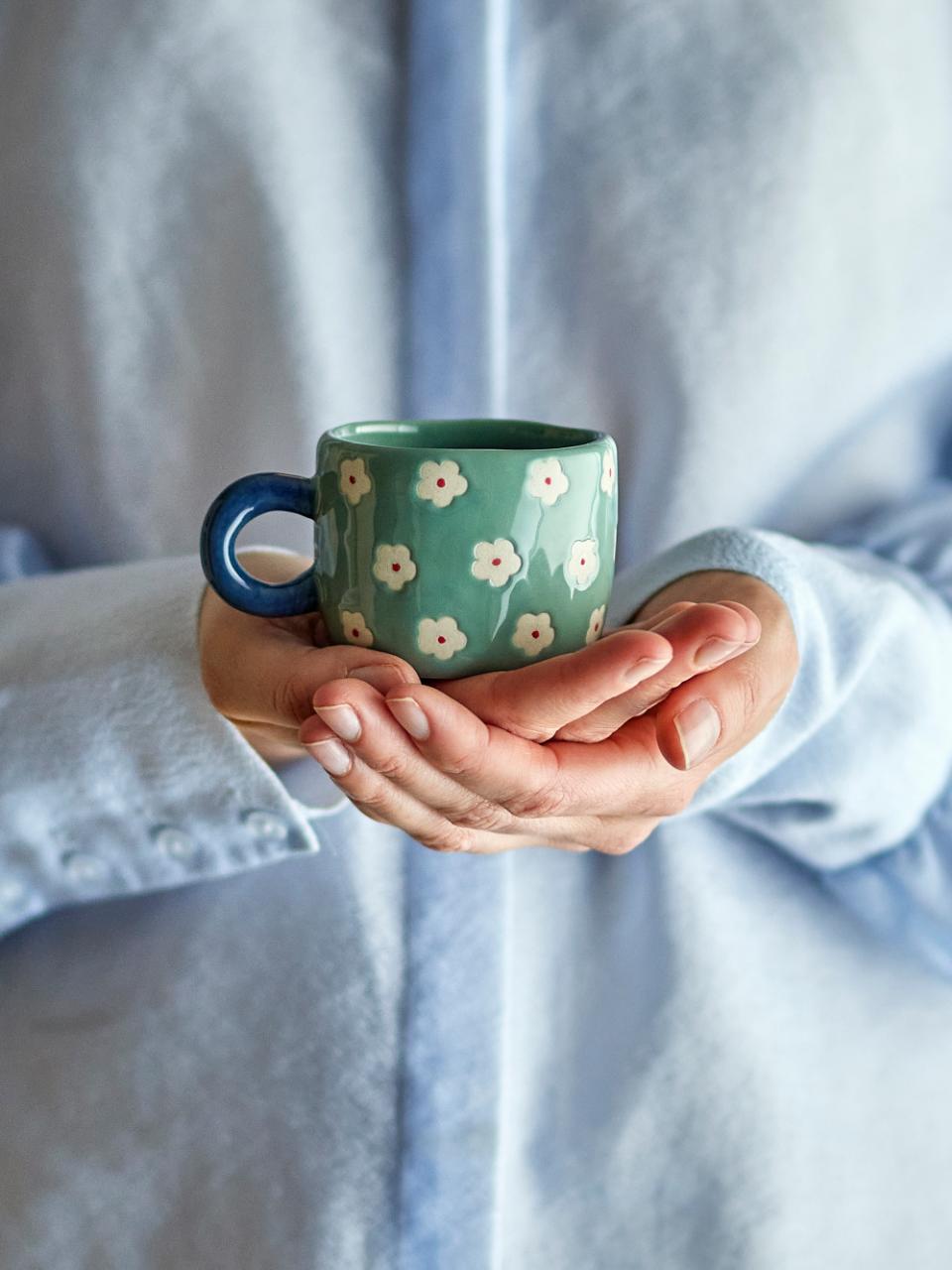 Tasse à fleurs bleu