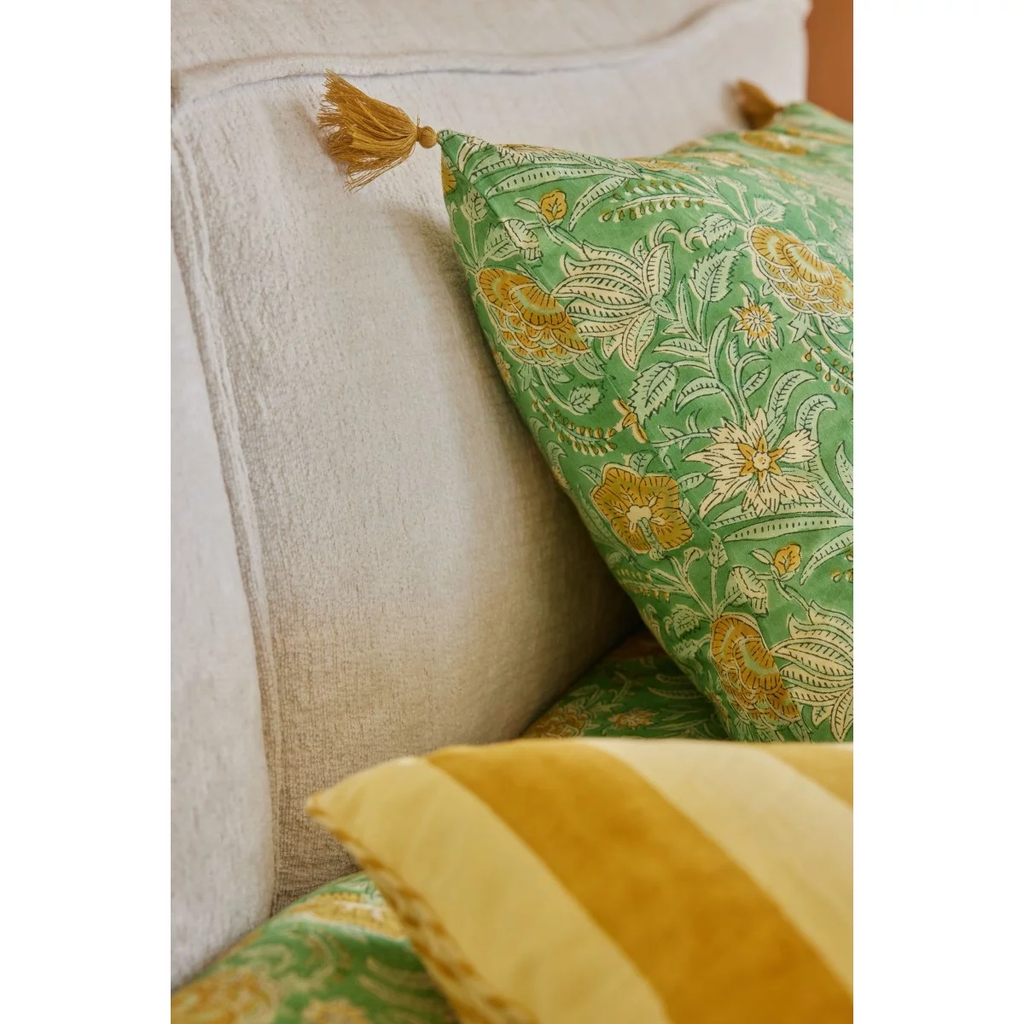 Coussin à fleurs vert