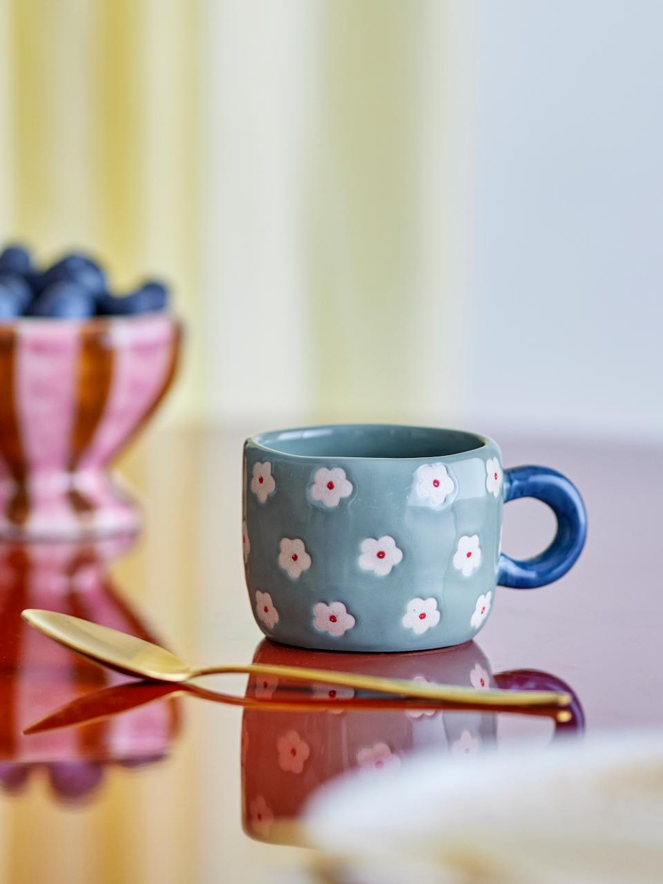 Tasse à fleurs bleu