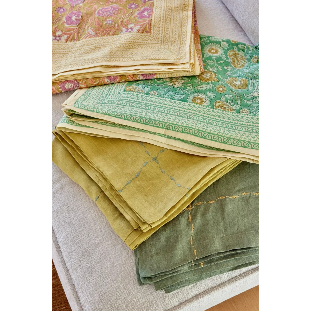 Nappe à fleurs vert